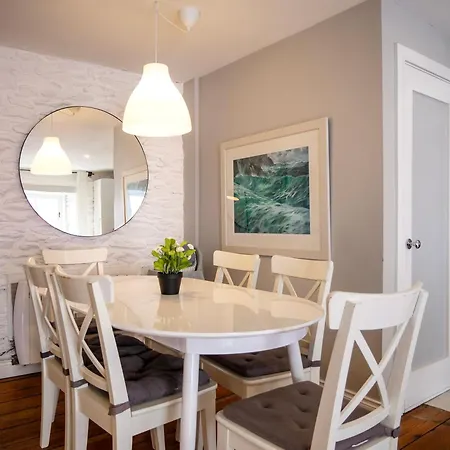 In Town Center Apartament Dingle